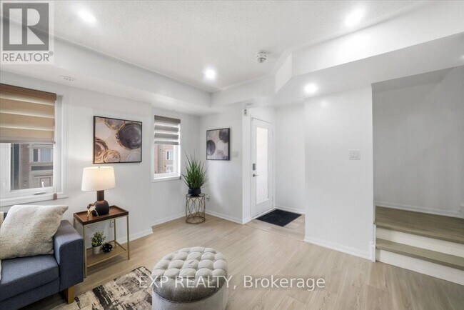 Photo - 250 Sunny Meadow Blvd