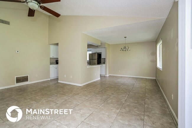 Photo - 5625 Westview Dr House