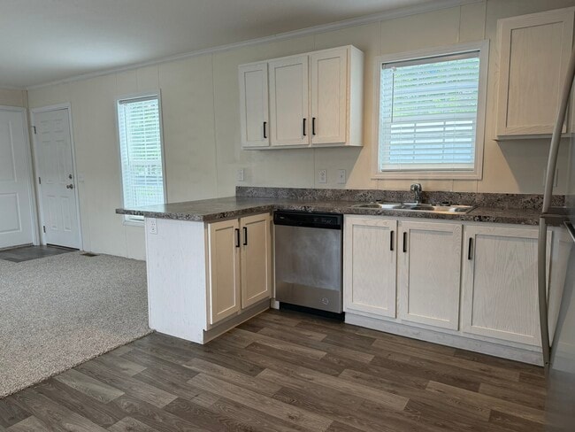 Photo - 1306 Scenic Dr
