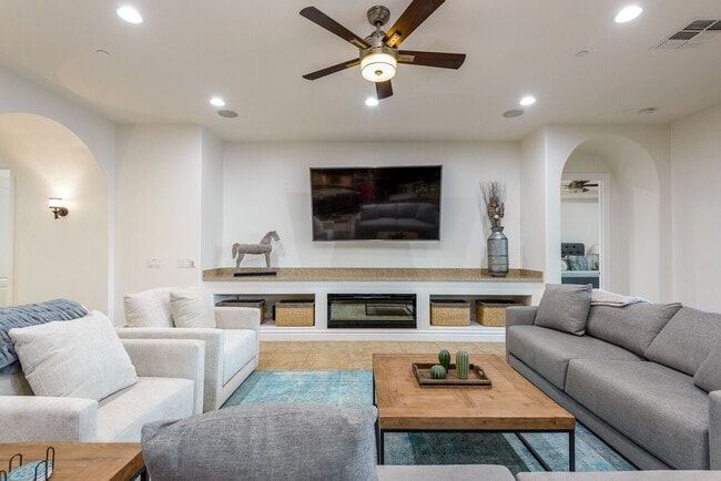 Photo - 35443 N 87th Pl Unidad ID1255434P