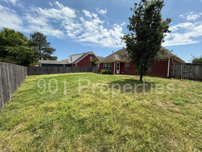 Photo - 40 Garden View Dr