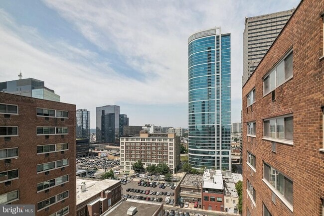 2101 Chestnut St Unit 1726-R