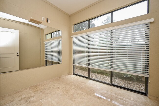 Photo - 5204 Feagan St