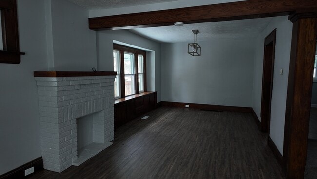 Photo - 346 Cleveland St