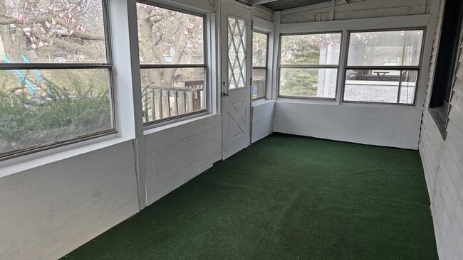 Photo - 2429 E 16th St