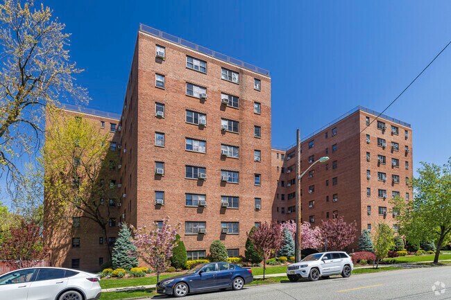 Photo - Berkley Arms Condominium