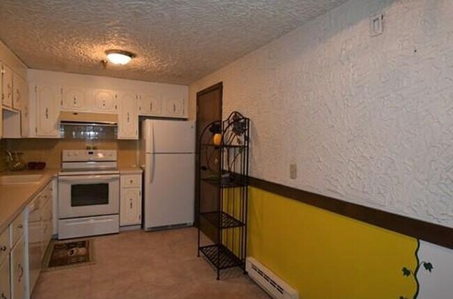 Photo - 42 Swanson Ct Unit 33A