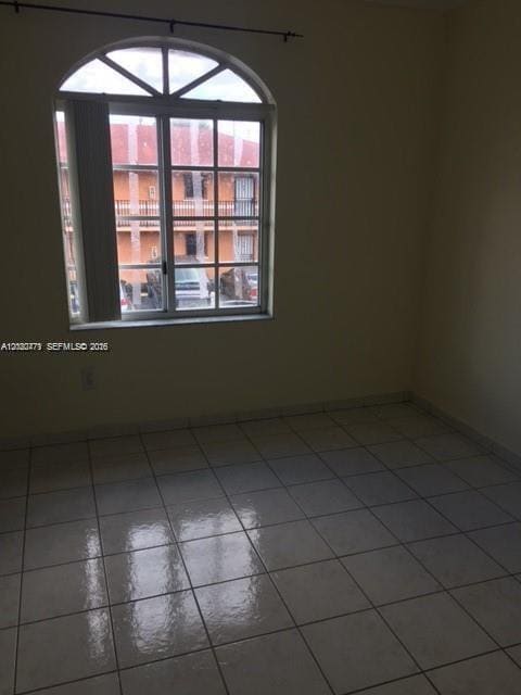 Photo - 655 W 68th St