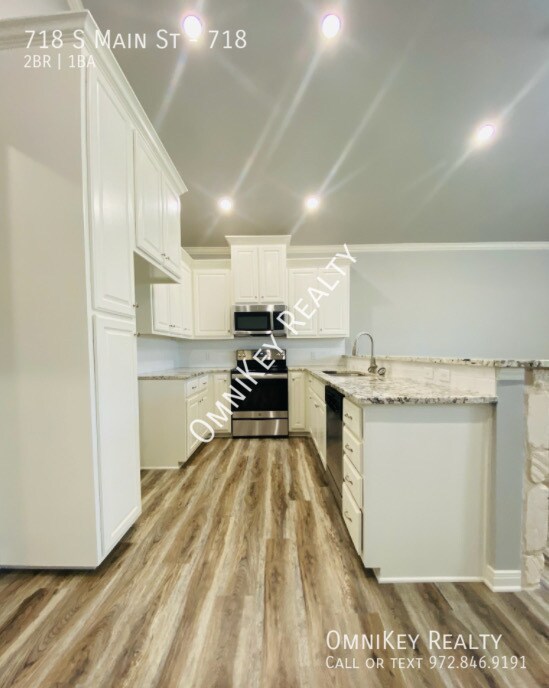 Photo - 718 S Main St Unit 718