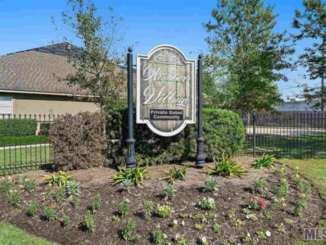 Photo - Windsor Village