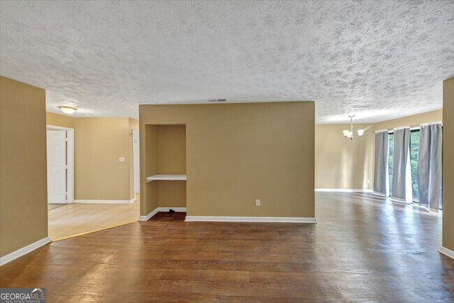 Photo - 3575 Oakvale Rd Unidad 302