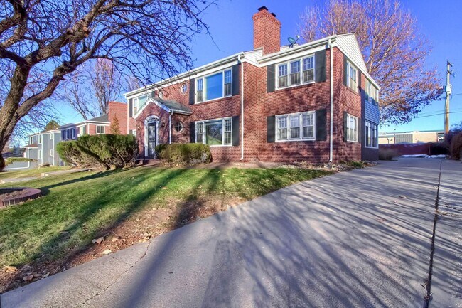 Photo - HARRISON ST Unit #2