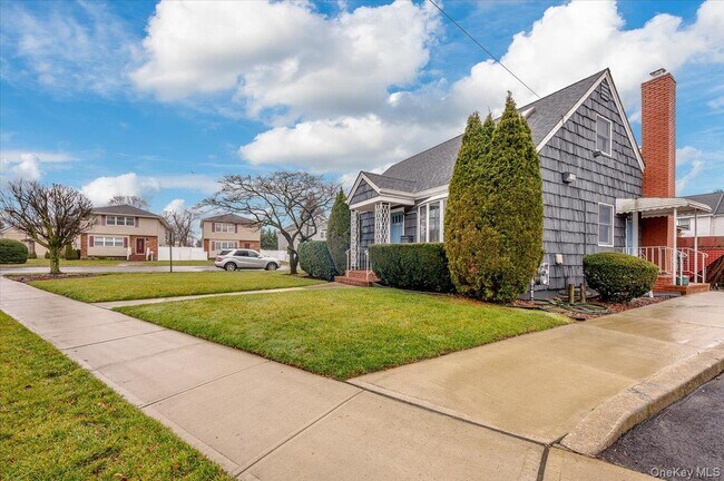 Photo - 150 Park Ave