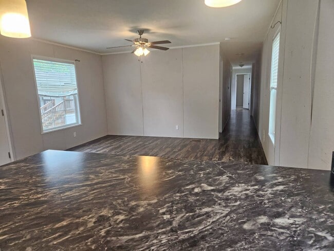 Photo - 2900 N Apperson Way