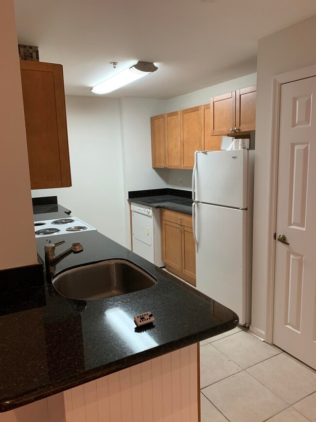 Photo - 2080 Greenview Shores Blvd Unit 404