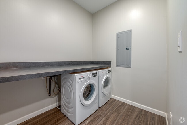2BR, 2BA - 1,790SF - Laundry Room