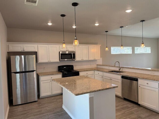 Photo - 1636 Navajo Trail