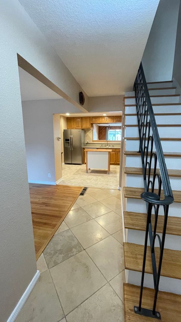 Photo - Spacious 4-Bedroom with Mountain Views & U...