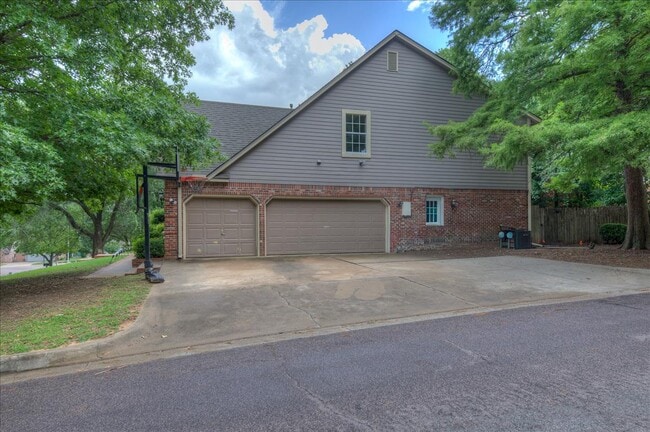 Photo - 8632 S Braden Ave