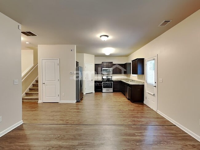 Photo - 3525 Mica Cir SE