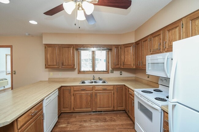 Photo - 2213 S Wellington Ave