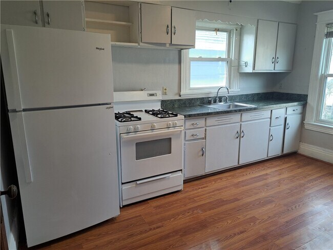 Photo - 811 Portland Ave