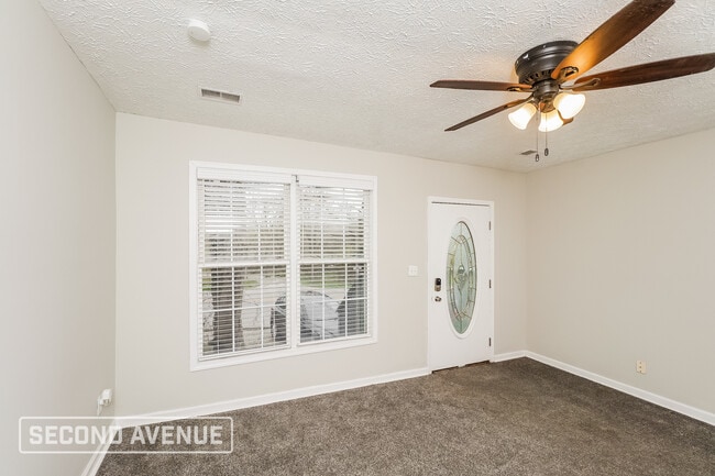 Photo - 1796 Mellwood Ave