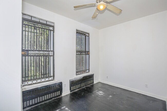 Photo - 2218 Dean St Unit 3 COPY