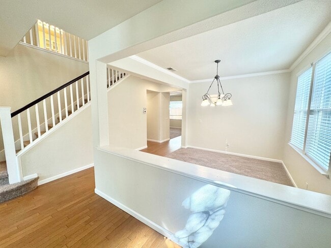 Photo - Beautiful 5 bed 3 bath Home in Wildhorse