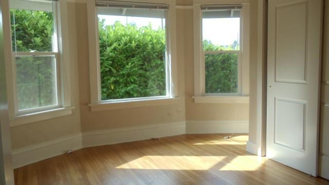 Photo - 8 bedroom in Seattle WA 98105