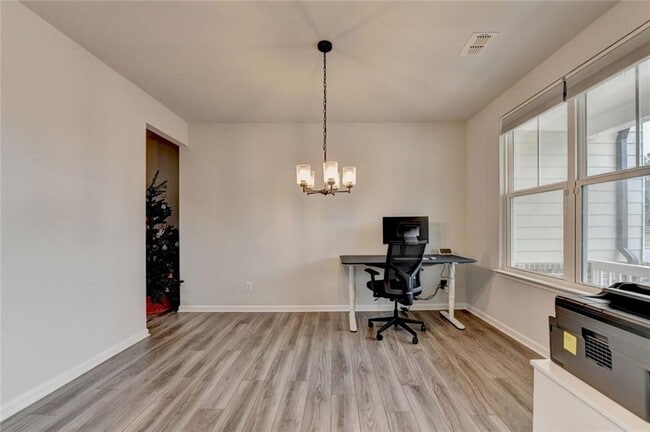 Photo - 4665 Shipley Ave