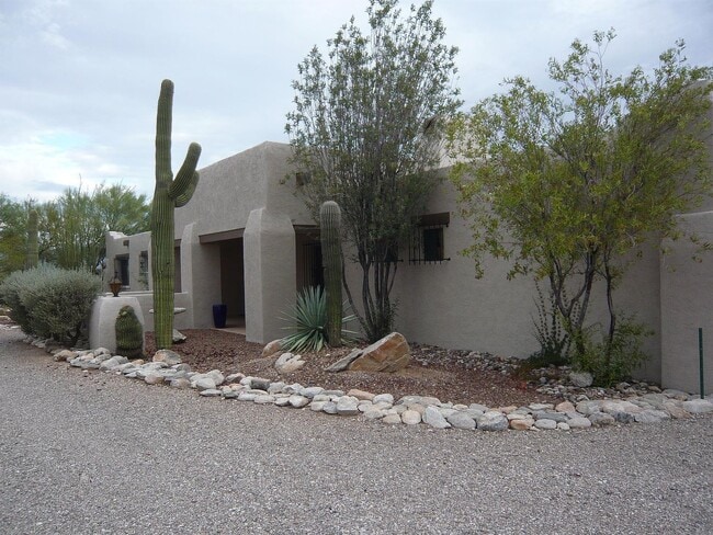 Photo - 5310 N Camino Real House