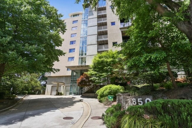 Photo - 850 Ralph McGill Blvd NE Unit 30