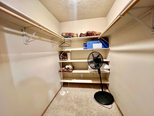 Photo - 31963 Mahood Ln