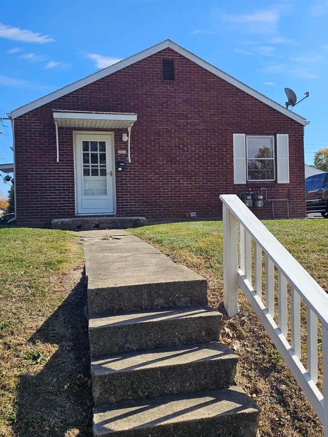 Photo - 2900 Sheridan St