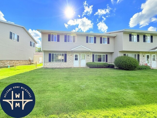 Photo - W163N11528 Windsor Ct Unidad A