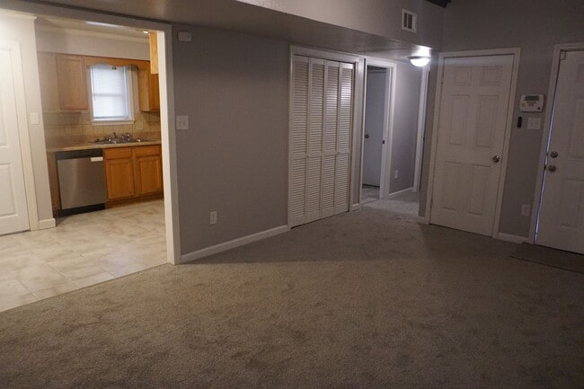 Photo - 65 Sycamore Cir