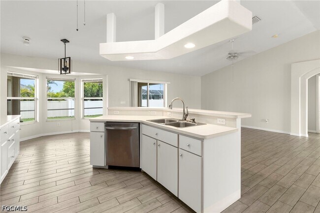 1810 SW 22nd Terrace