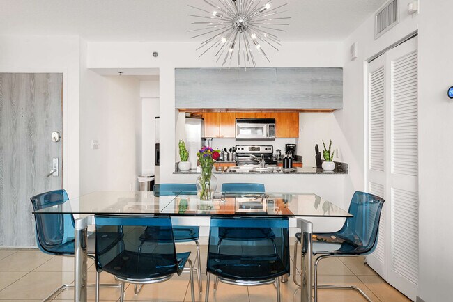 1 SE 12th St Unit SI FL35-ID1047090P
