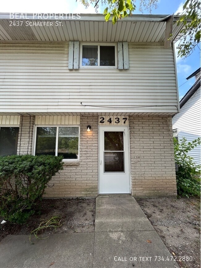 2437 Schaefer St