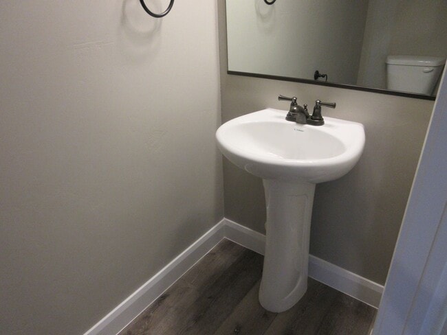 3 bedroom, 2.5 bath - Newer town home livi... - 3 bedroom, 2.5 bath - Newer town home livi...