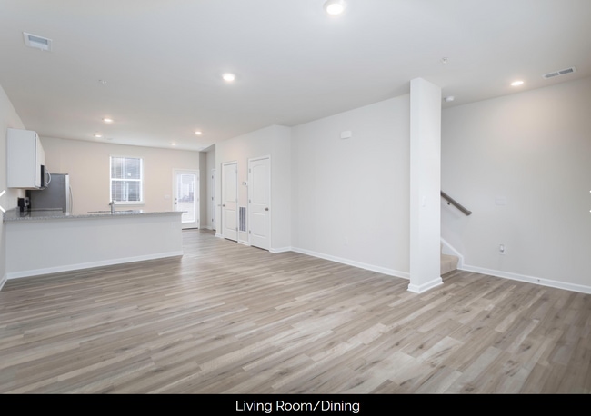 Photo - 128 JULIE Ln