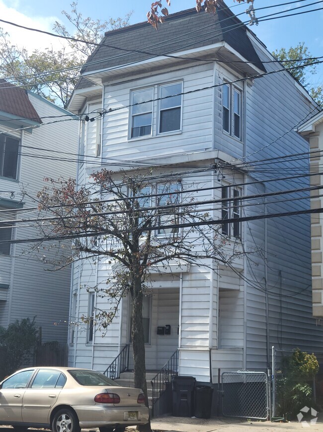 Building Photo - 31 Stuyvesant Ave Unit 2 Rental