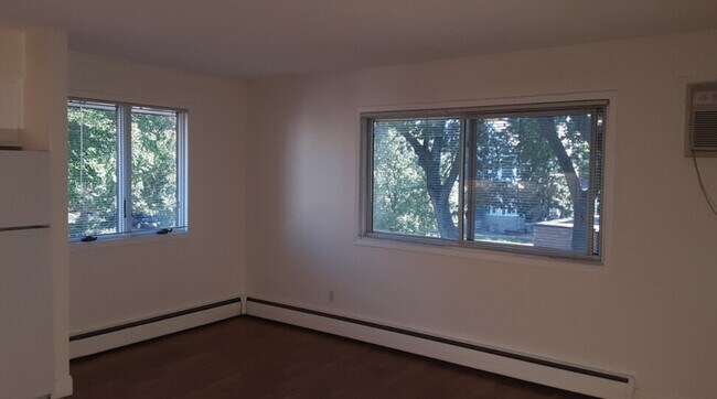 one bedroom-dining windows - 322 Clifton Ave