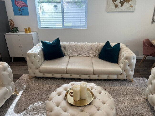 Photo - 1119 N Berendo St Unit 1121 1/2