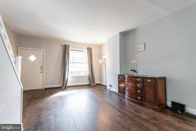 Photo - 1436 N Allison St