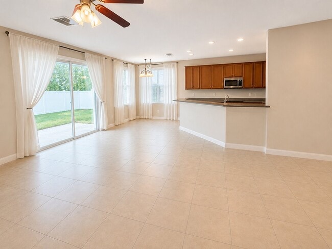 Photo - 136 Pine Arbor Cir
