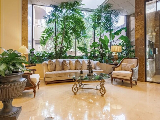 Building Photo - 3525 Sage Rd Unit 1105