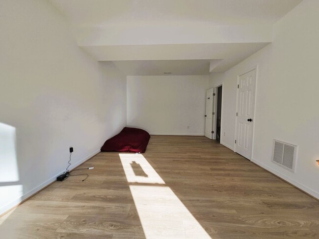 Photo - Large 3 story home located in Glenwood Park just minutes from downtown Richmond