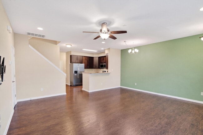 Beautiful 3-Bedroom Townhome in Hampton, VA | Available Sept 21